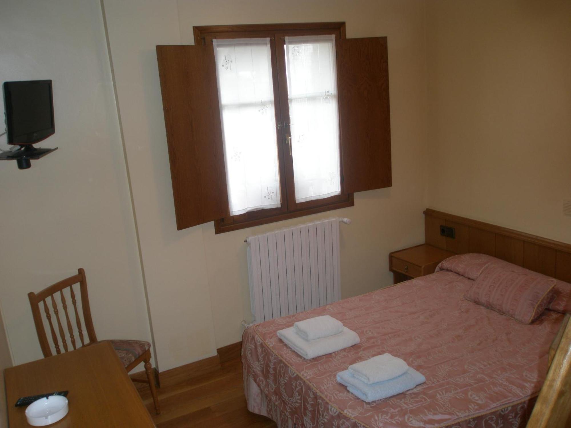Hostal Musunzar Leitza  Exterior photo