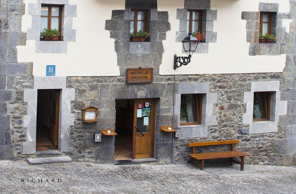 Hostal Musunzar Leitza  Exterior photo